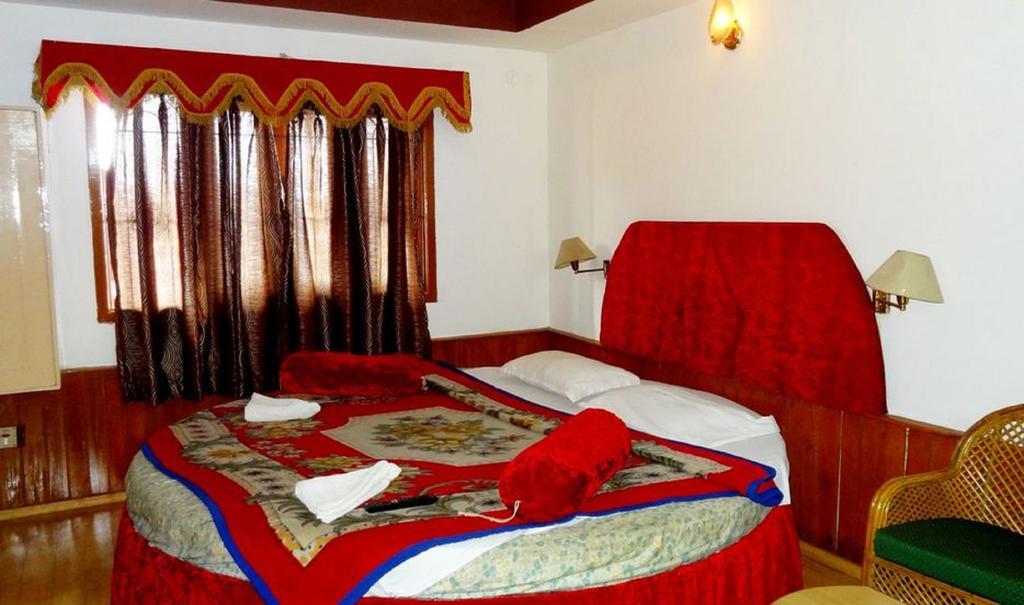 Hotel Ruby International Kodaikanal Rum bild